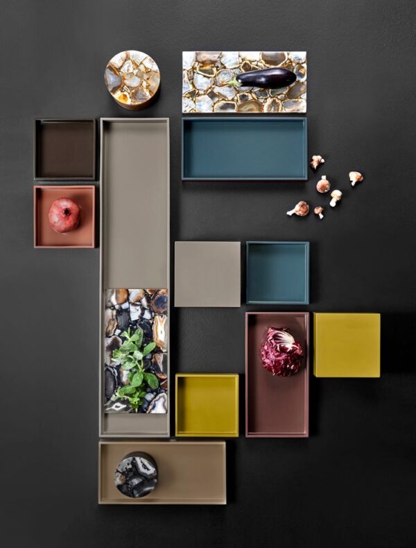 LUX LACQUER TRAY S - Soft Powder