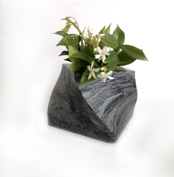 HELIX VASE – SMALL